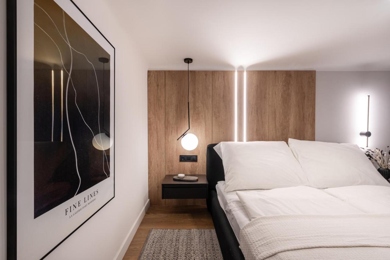 E56 - Grand Boulevard Heritage Residence - Best Location By Bqa Budapest Exterior photo